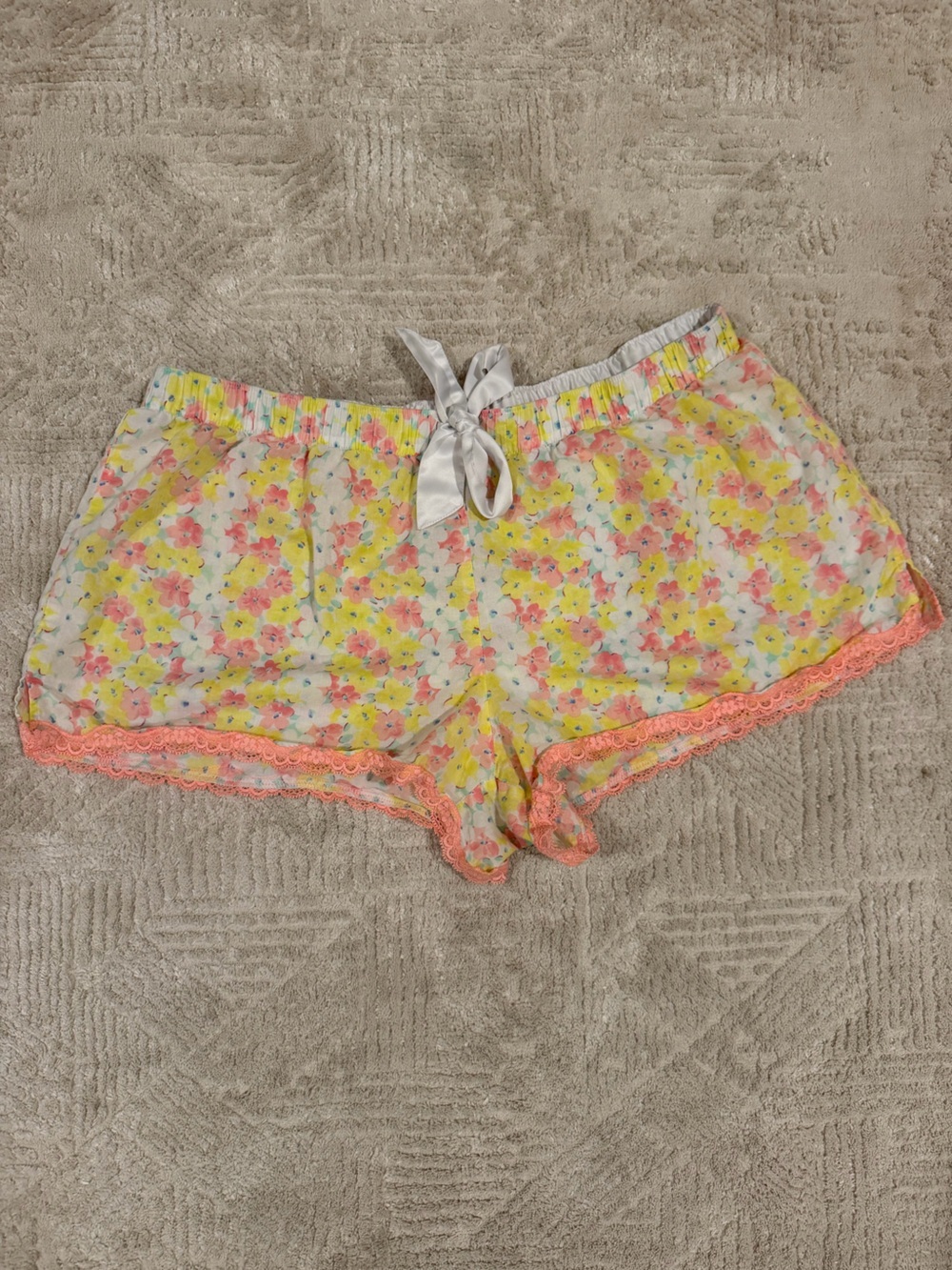 Victoria’s Secret Floral Sleep Shorts Size L Lace Trim Pajama Lounge